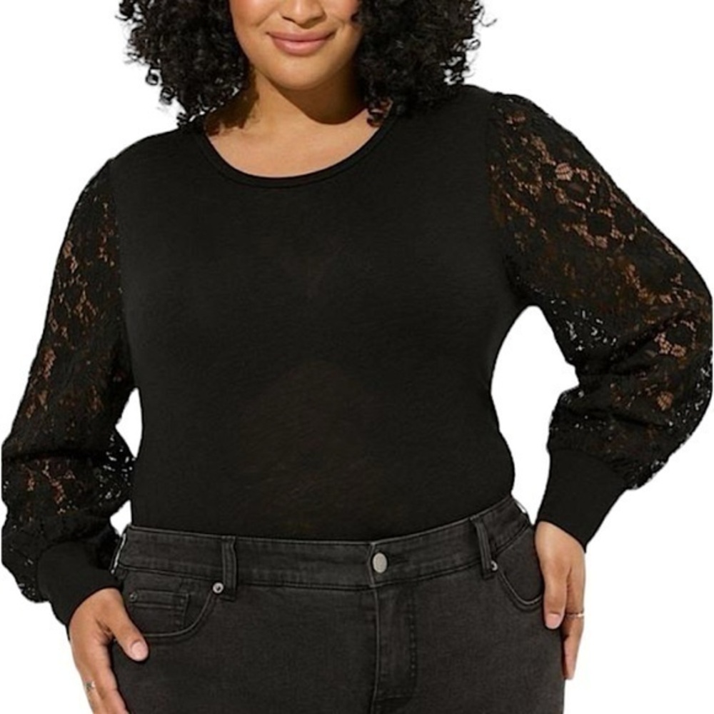 TORRID Super Soft Slub Crew Neck Lace‎ Sleeve Long Sleeve Tee NWT